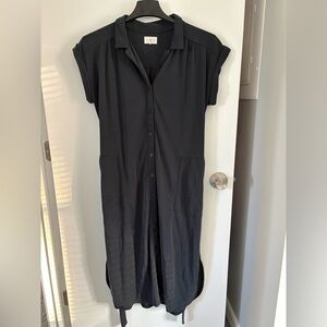 Lou & Grey Charcoal Button-Front Midi Dress